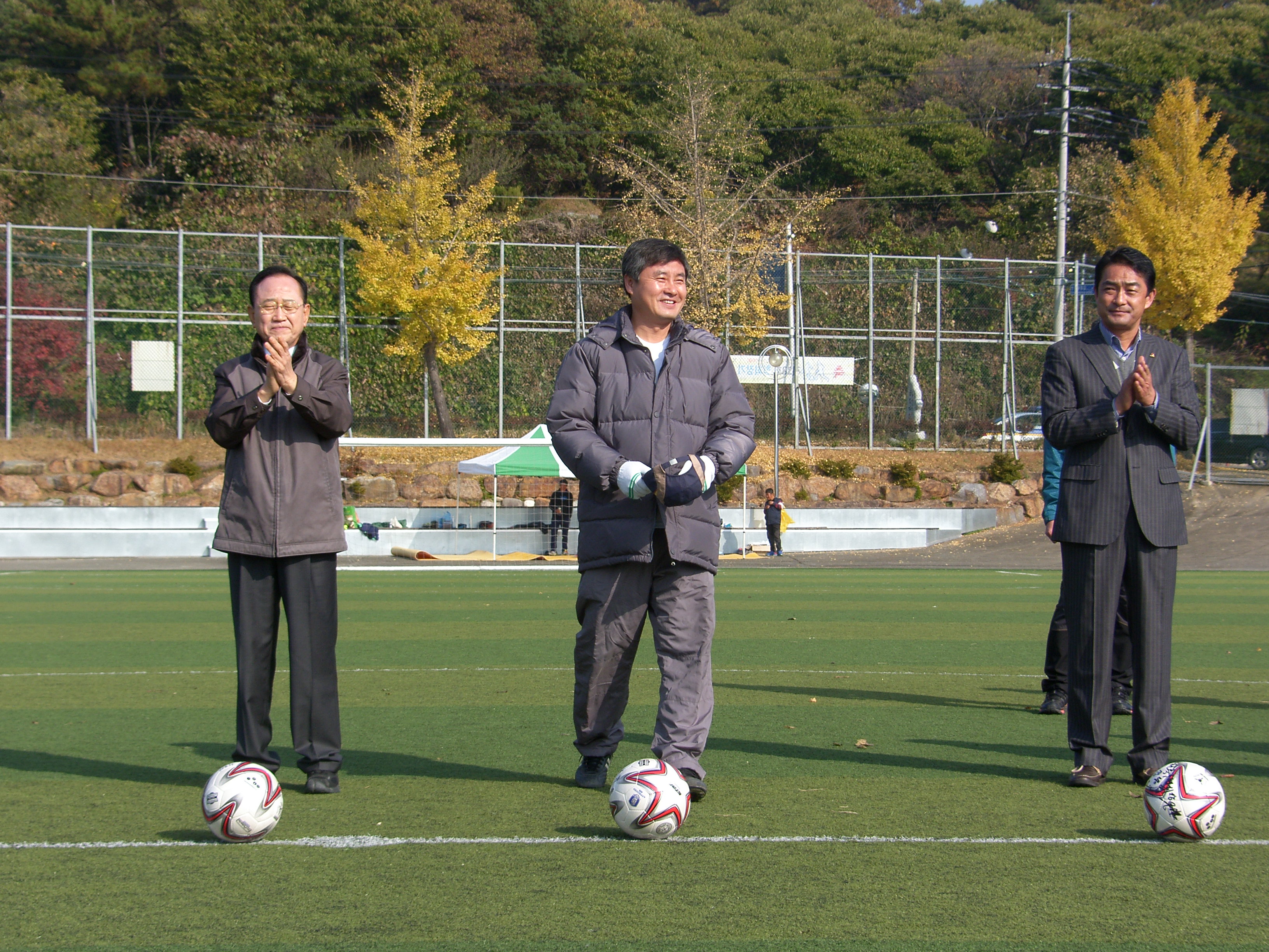 '13년 협회장기 직장별 축구대회 인조구장(이정훈의장 시구식) 1