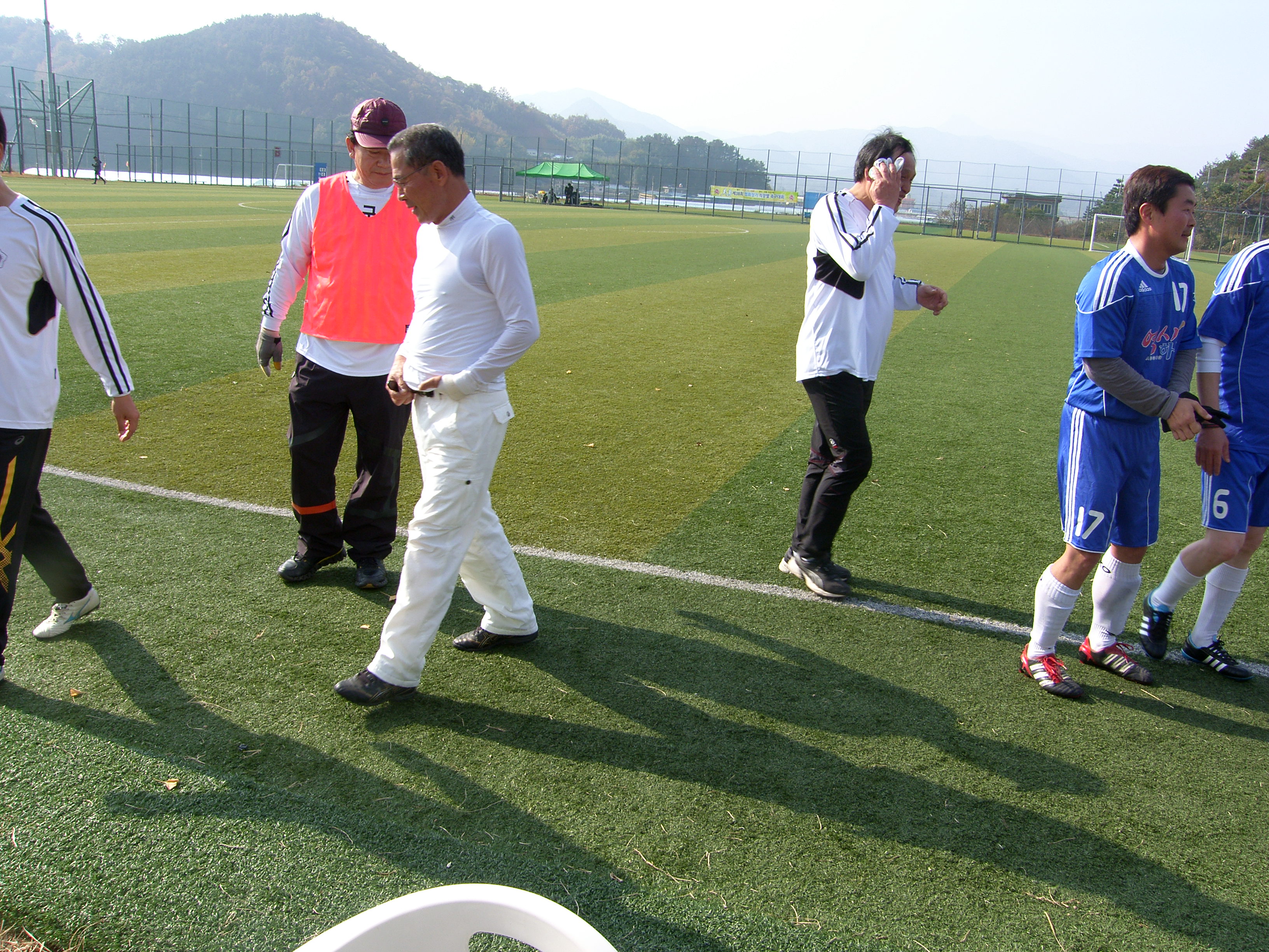 '13년(11.15일) 협회장기 직장별 축구대회 군청팀과 3:2 아쉬움을 남기고 1
