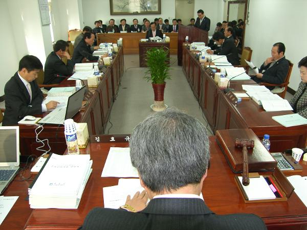 제179회 하동군의회 제2차 정례회(예결특별위원회)