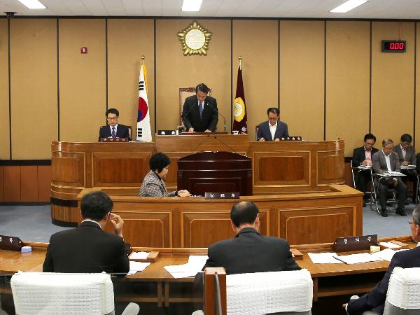 2015.11.04. 제238회 하동군의회 임시회 제2차 본회의