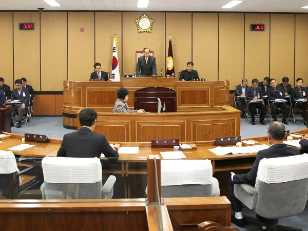 2015.11.27. 제239회 하동군의회 임시회 제2차 본회의