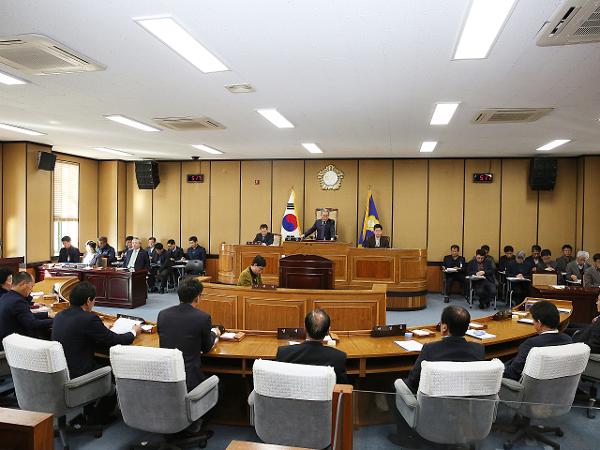 2017.12.1.  제262회 하동군의회 제2차 정례회