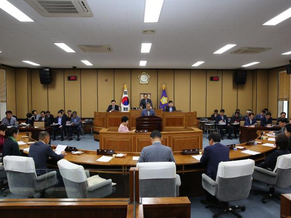 2018.10.5. 제271회 하동군의회 임시회 제1차 본회의