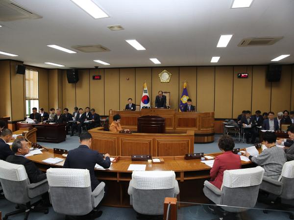 2018.10.23. 제274회 하동군의회 임시회 제1차 본회의