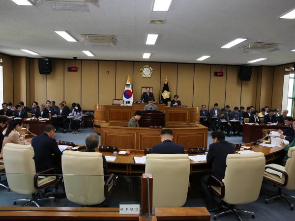 2020. 4. 22. 제289회 하동군의회 임시회 제1차 본회의