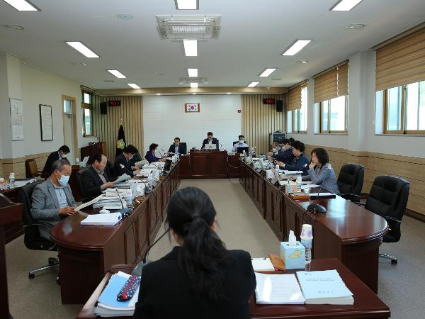 2020. 10. 13. 제294회 하동군의회 임시회 제1차 예산결산특별위원회