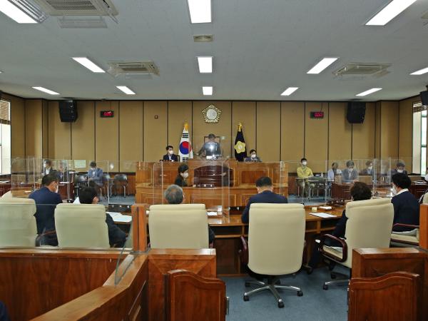 2021. 5. 24. 제300회 하동군의회 임시회 제2차 본회의